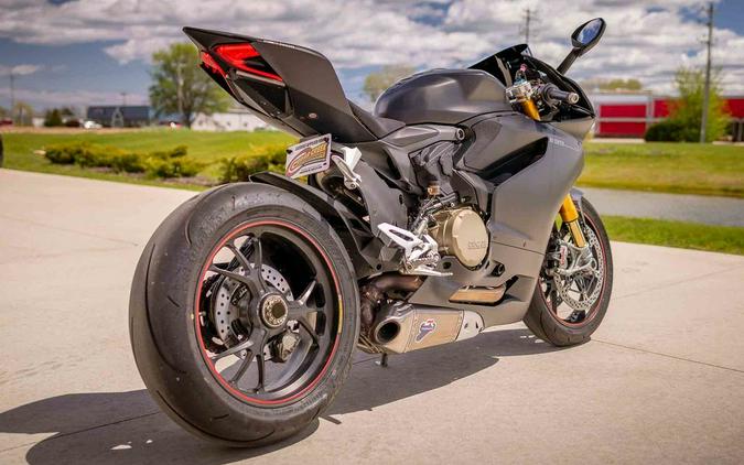 2014 Ducati Superbike 1199 Panigale S