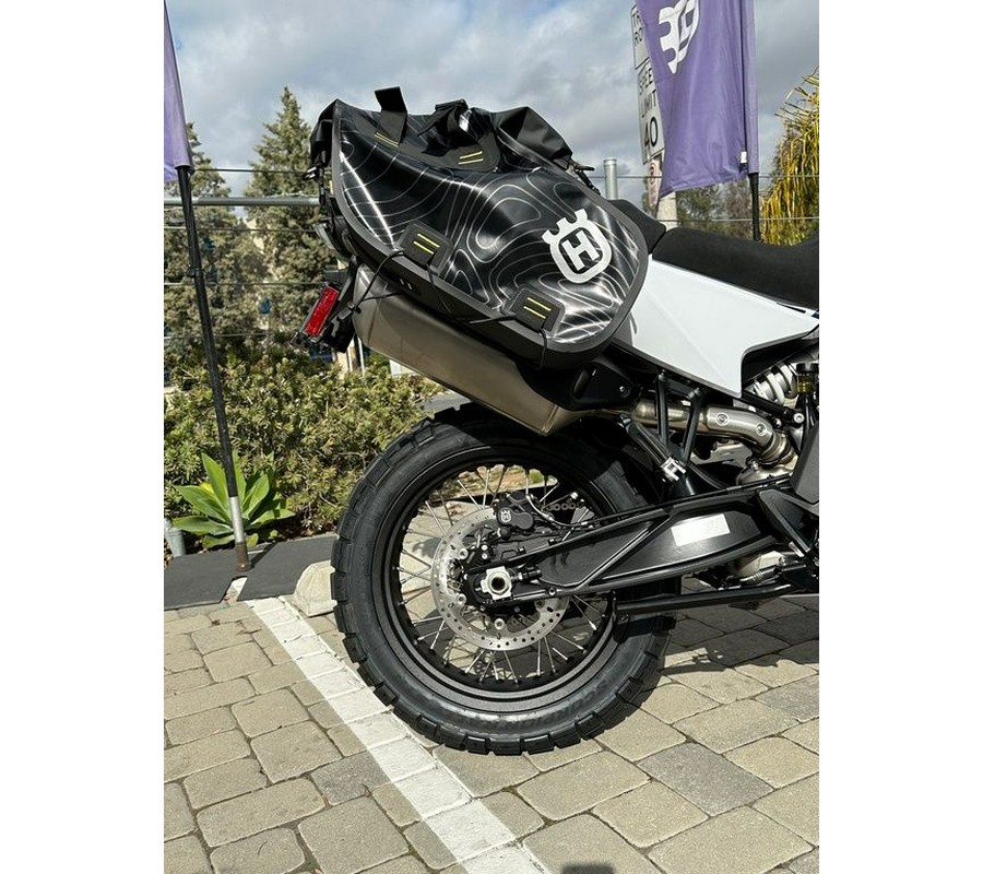 2024 Husqvarna® Norden 901 Expedition