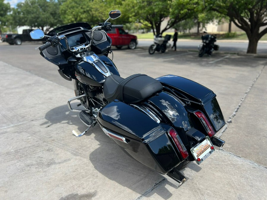 2024 Harley-Davidson® Road Glide™ Black