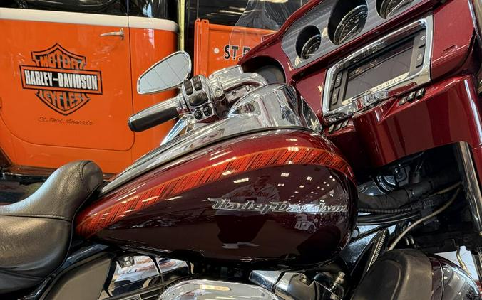 2014 Harley-Davidson CVO Electra Glide Ultra Limited FLHTKSE