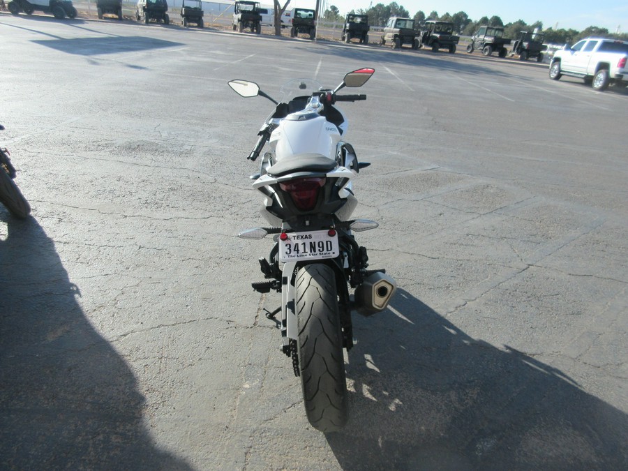 2025 CFMOTO 300SS