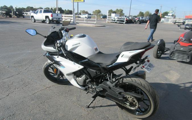 2025 CFMOTO 300SS