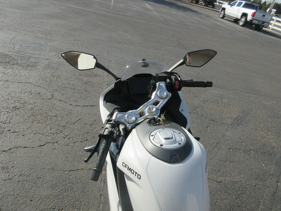 2025 CFMOTO 300SS