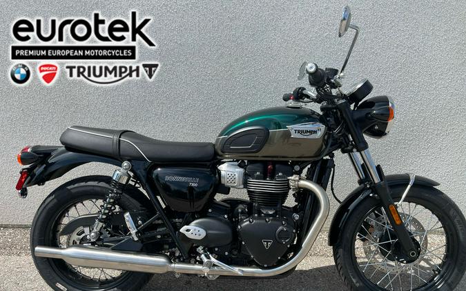 2024 Triumph Bonneville T100 Competition Green / Ironstone