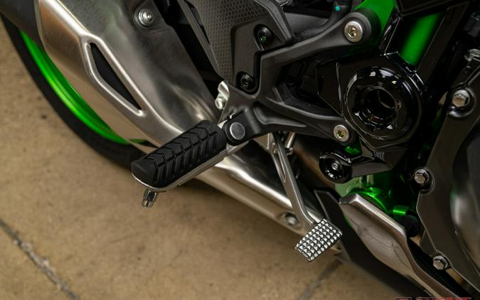 2025 Kawasaki Z900 SE ABS