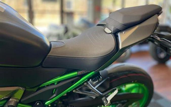 2026 Kawasaki Z900 SE ABS