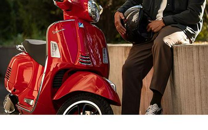 2023 Vespa GTS Super 300