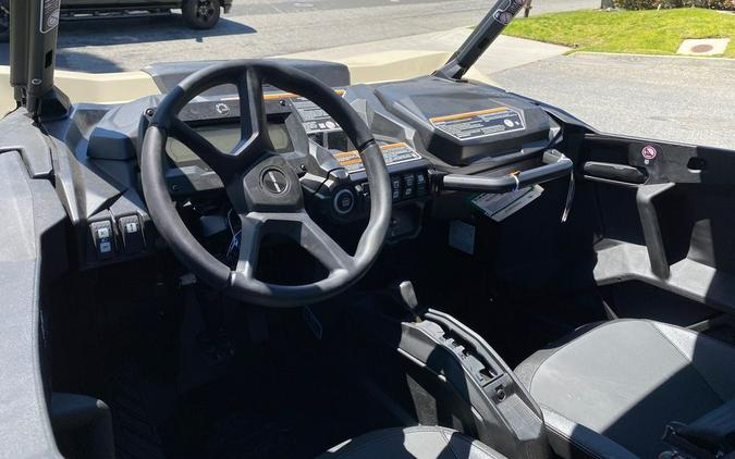 2024 Can-Am® Commander MAX XT-P