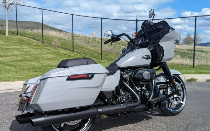 2024 Harley-Davidson Road Glide® Billiard Gray