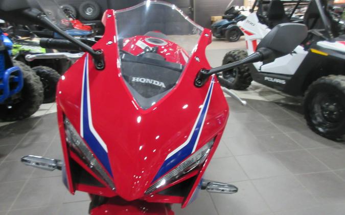 2026 HONDA CBR650R E-CLUTCH