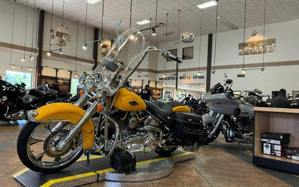 2011 Harley-Davidson® FLSTC - Heritage Softail® Classic