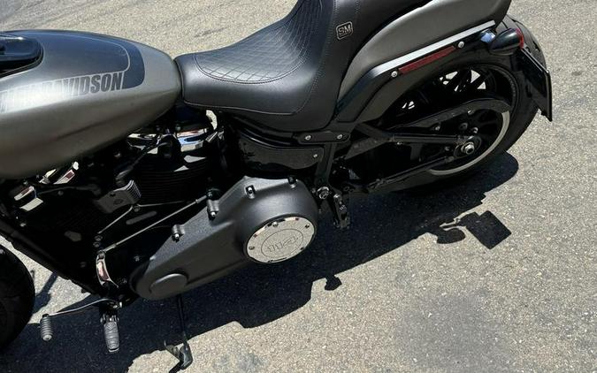 2018 Harley-Davidson® FXFBS - Softail® Fat Bob® 114