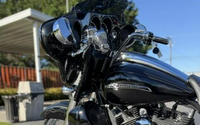 2012 Harley-Davidson CVO Street Glide Dark Slate & Black Diamond with Phantom Flame Graphics