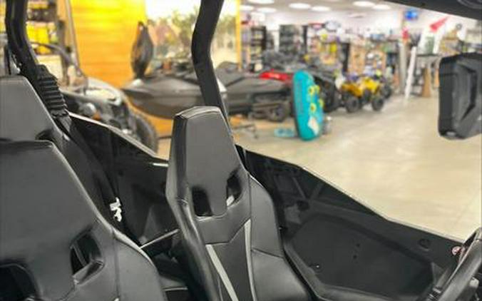 2023 Can-Am® Commander MAX XT