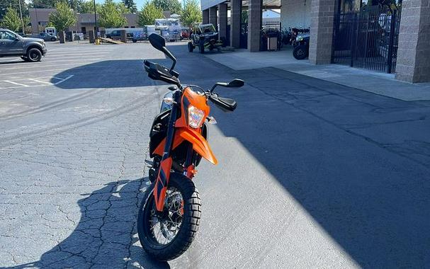 2022 KTM 690 SMC R