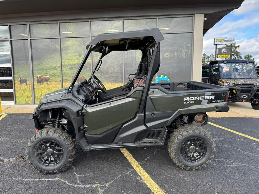 2025 Honda® Pioneer 1000 Deluxe