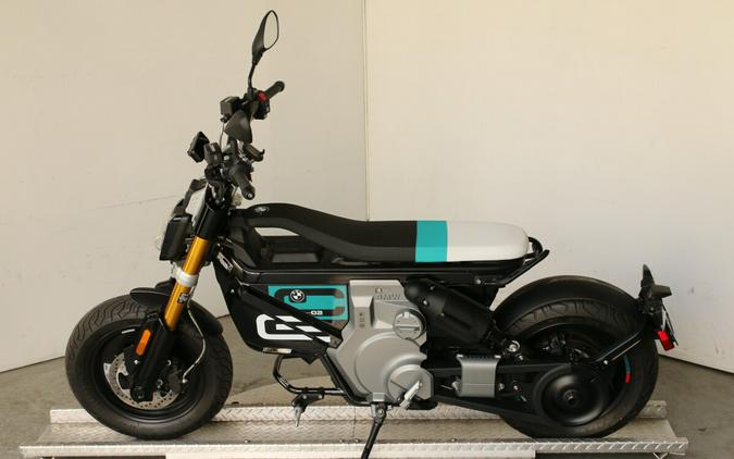 2024 BMW CE 02