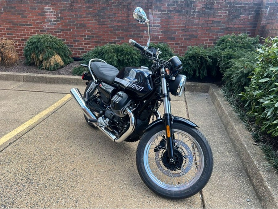 2024 Moto Guzzi V7 Special