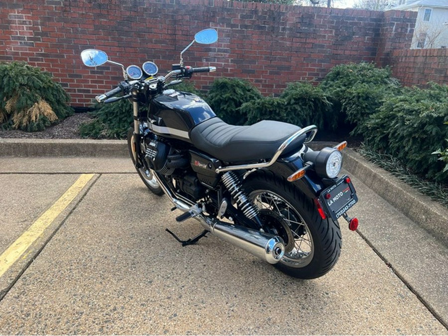 2024 Moto Guzzi V7 Special