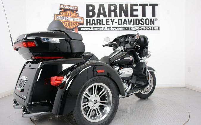 2024 Harley-Davidson FLHTCUTG Tri Glide Ultra