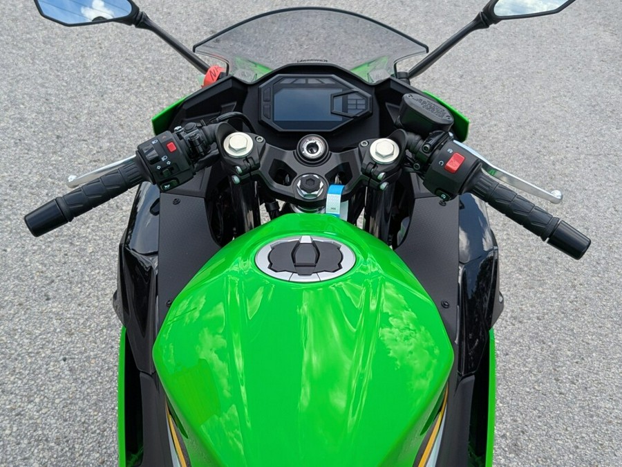 2025 Kawasaki Ninja 500 KRT Edition