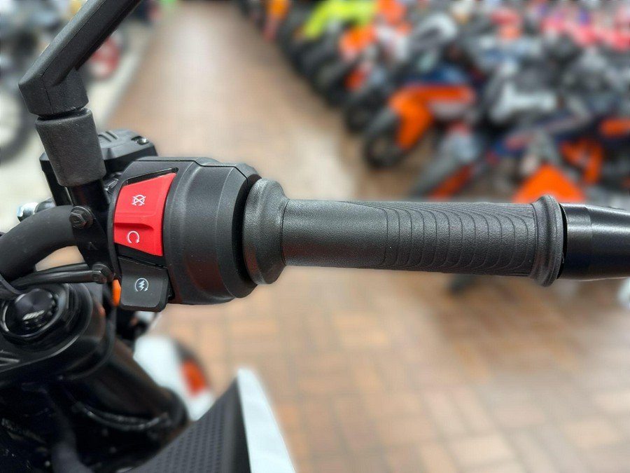 2024 KTM 250 DUKE