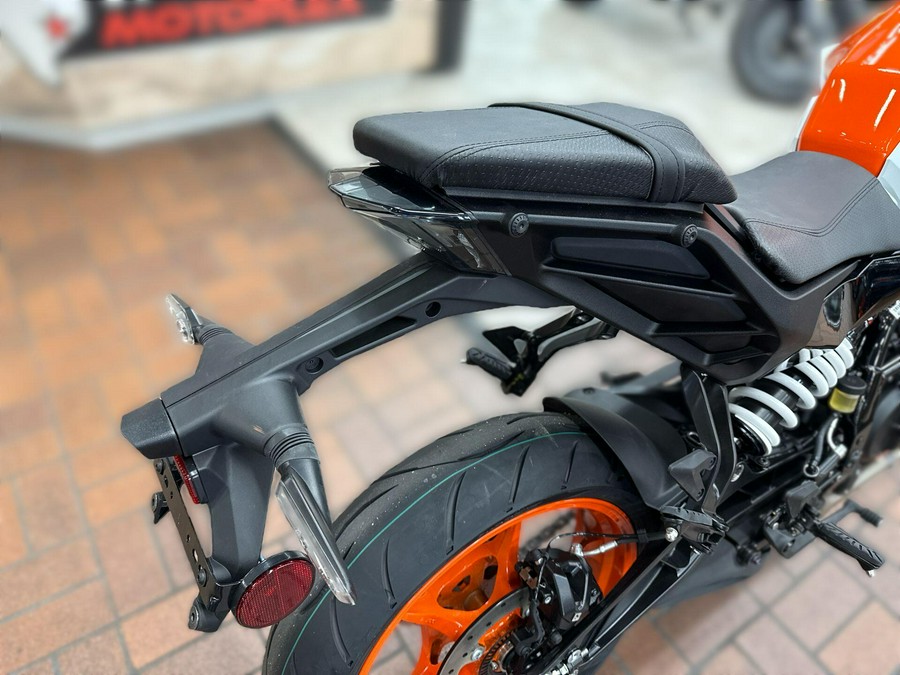 2024 KTM 250 DUKE