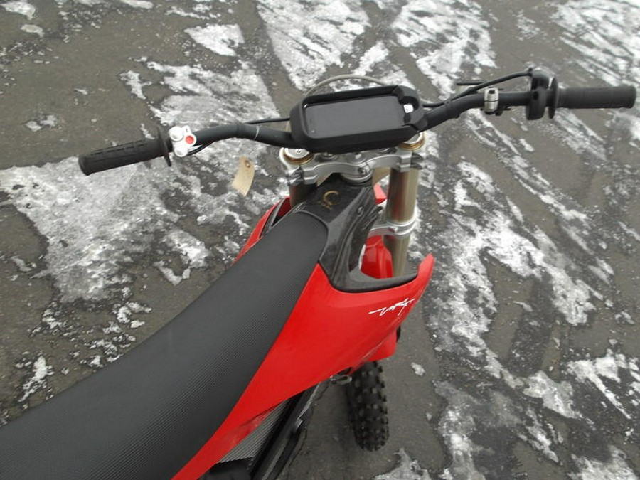 2023 Stark Stark VARG MX 19"_60HP