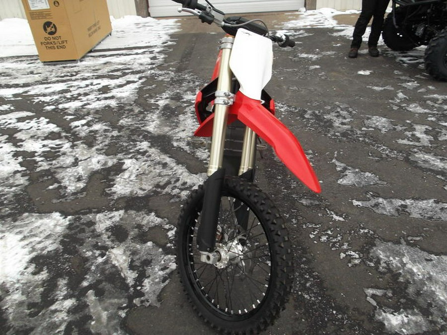 2023 Stark Stark VARG MX 19"_60HP