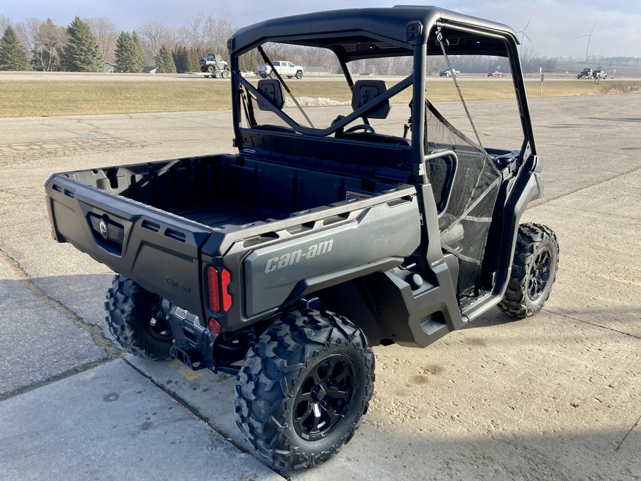 2024 Can-Am Defender XT HD9