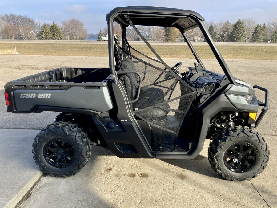 2024 Can-Am Defender XT HD9