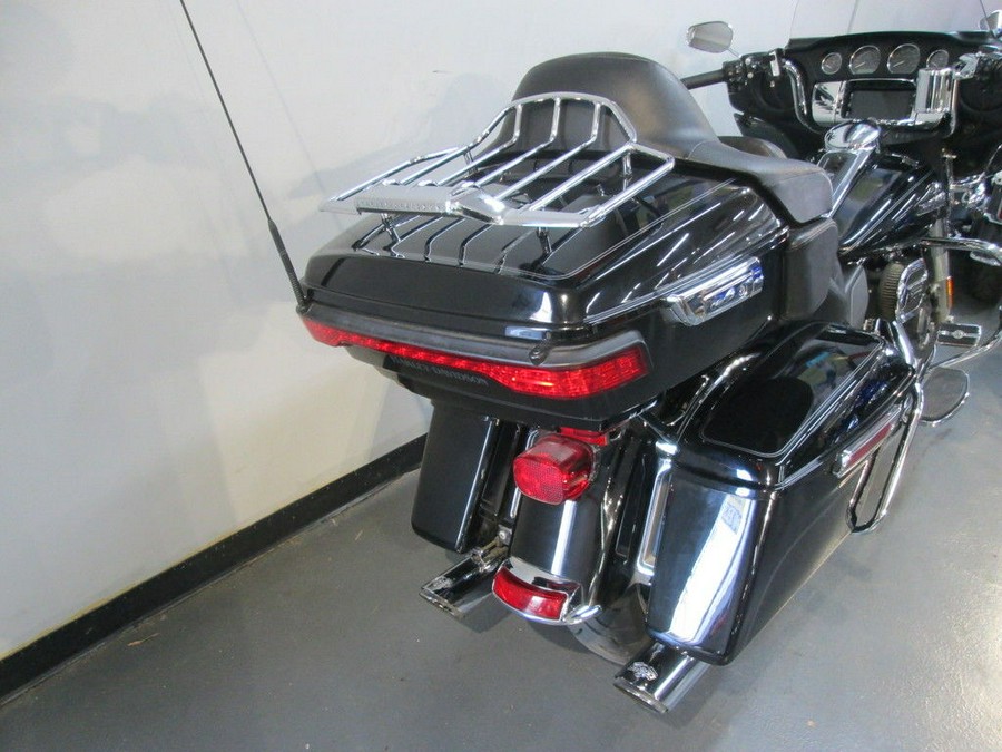 2014 Harley-Davidson® FLHTCU - Electra Glide® Ultra Classic®