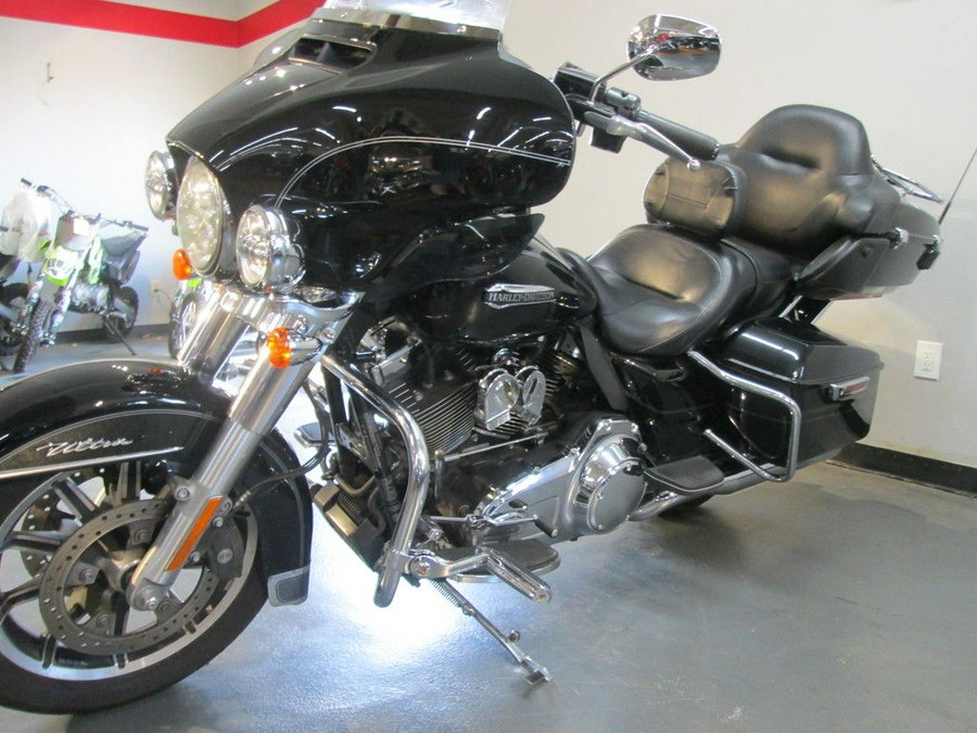 2014 Harley-Davidson® FLHTCU - Electra Glide® Ultra Classic®