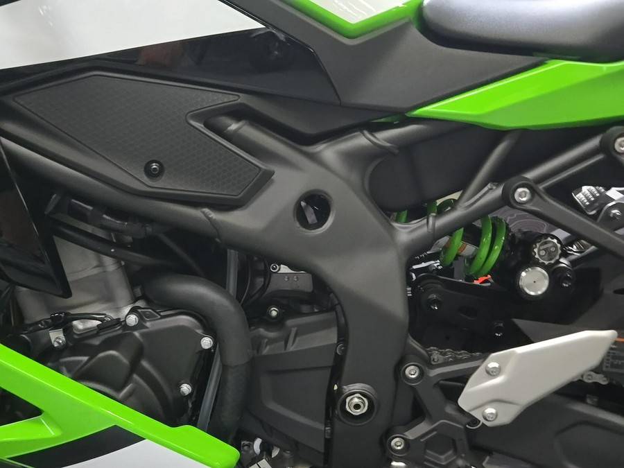 2025 Kawasaki Ninja ZX4RR KRT Edition ABS