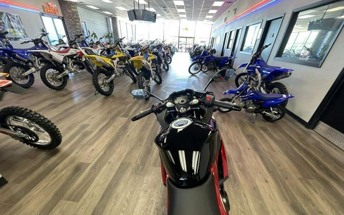 2025 Suzuki GSX250R ABS