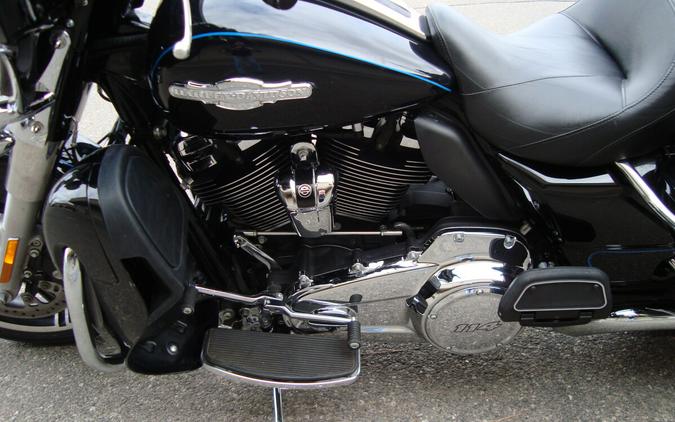 2020 Harley-Davidson® Ultra Limited Vivid Black
