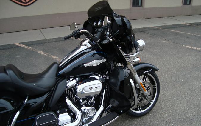 2020 Harley-Davidson® Ultra Limited Vivid Black