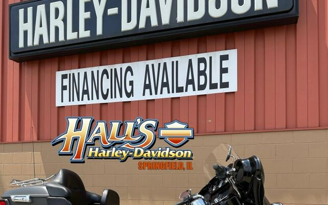 2018 Harley-Davidson Ultra Limited Industrial Gray Denim/Black Denim