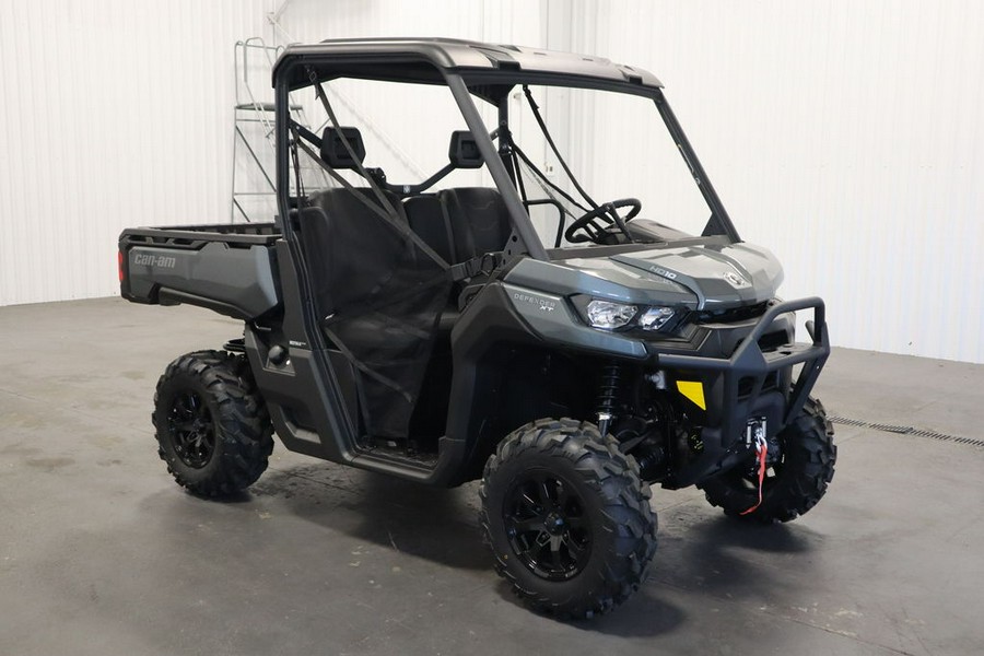 2024 Can-Am® Defender XT HD10