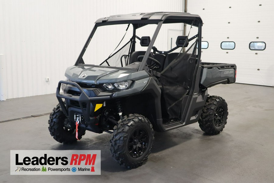 2024 Can-Am® Defender XT HD10