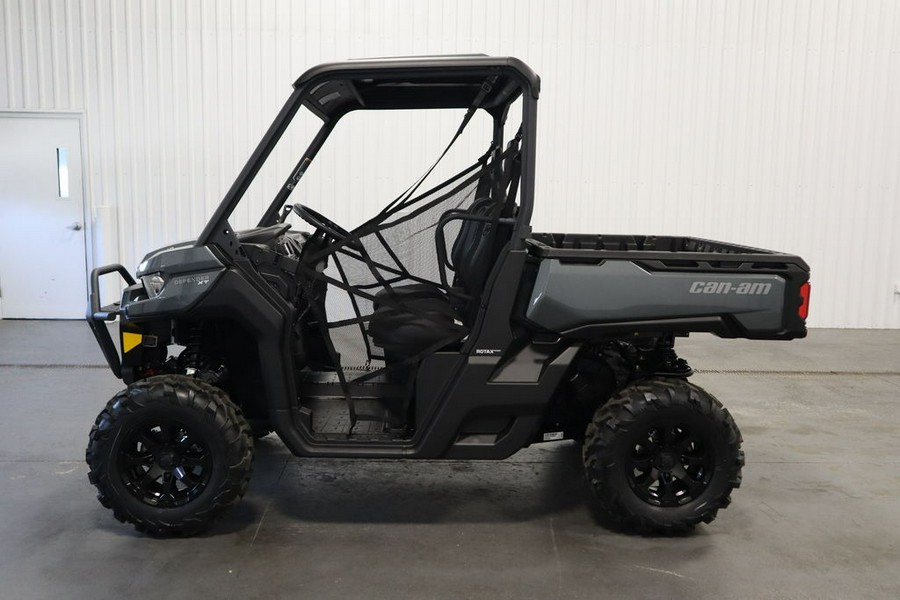 2024 Can-Am® Defender XT HD10