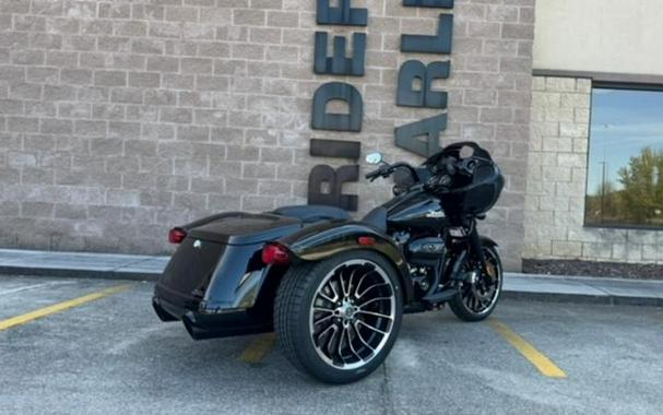 2023 Harley-Davidson® FLTRT - Road Glide® 3