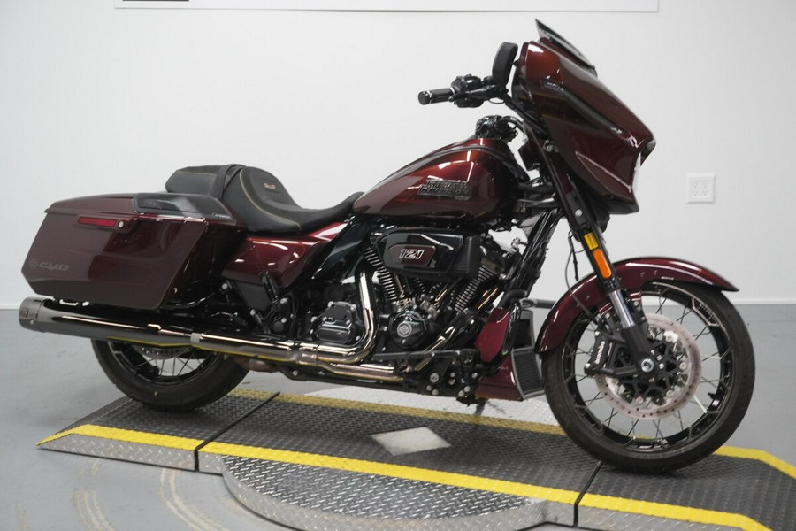 2024 Harley-Davidson® CVO™ Street Glide® Copperhead