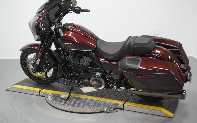 2024 Harley-Davidson® CVO™ Street Glide® Copperhead