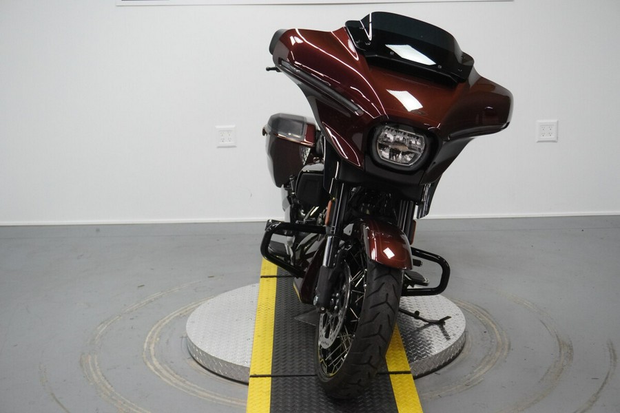 2024 Harley-Davidson® CVO™ Street Glide® Copperhead