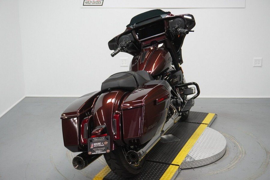 2024 Harley-Davidson® CVO™ Street Glide® Copperhead