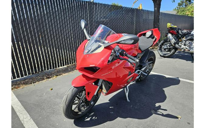 2018 Ducati PANIGALE V4 S