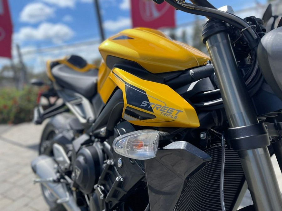 2024 Triumph Street Triple 765 RS Cosmic Yellow