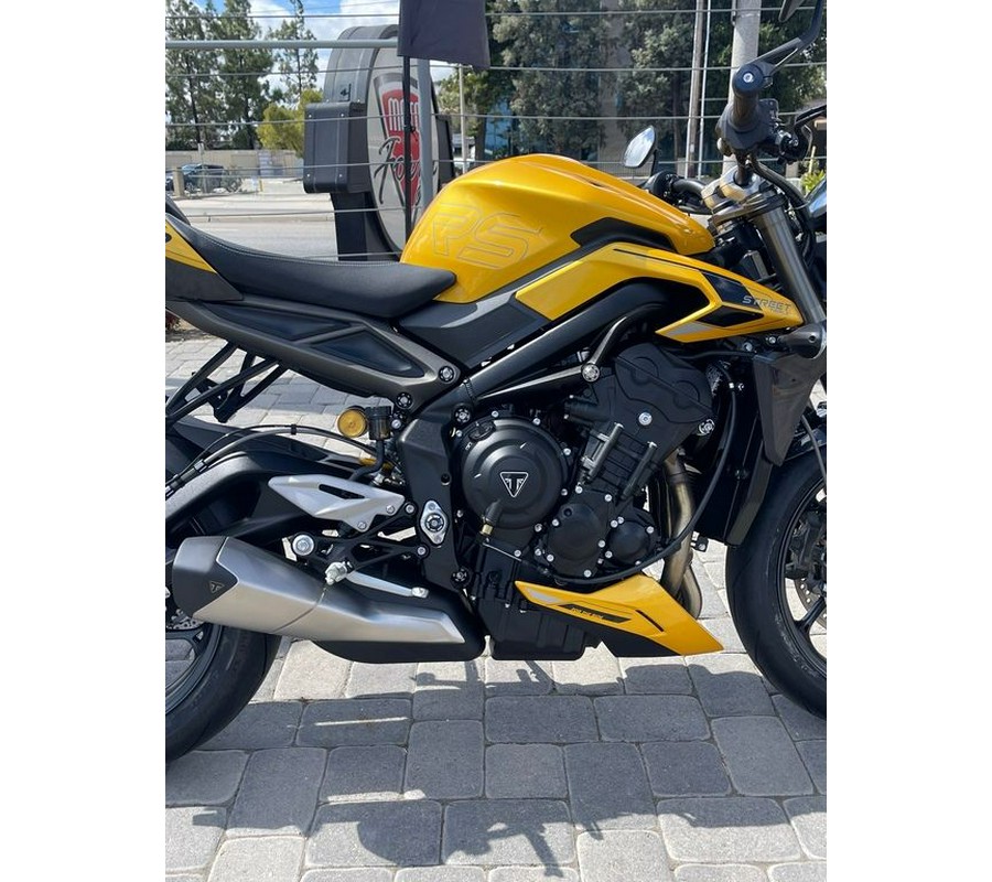 2024 Triumph Street Triple 765 RS Cosmic Yellow