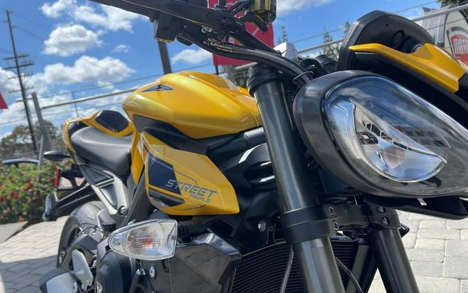 2024 Triumph Street Triple 765 RS Cosmic Yellow